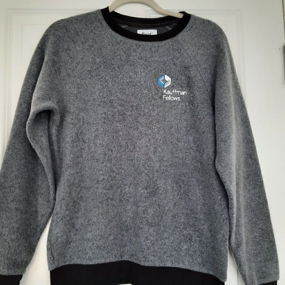 Feat Size Small  Sweatshirt Sweater Crew Neck‎